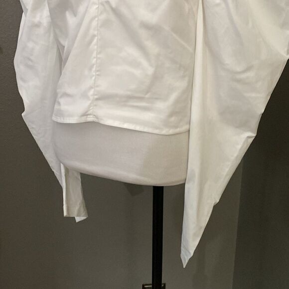 Choosy White Peacock Puff Shoulder Crop Top - Picture 10 of 13